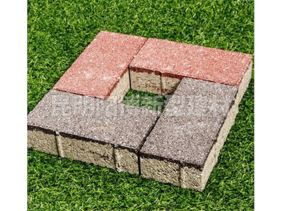 云南水泥透水磚如何進(jìn)行養(yǎng)護(hù)維護(hù)？