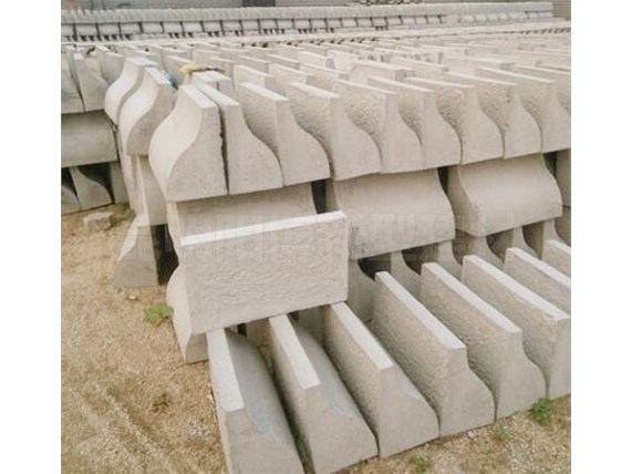 云南混凝土路沿石的施工工藝需要注意哪些細(xì)節(jié)？